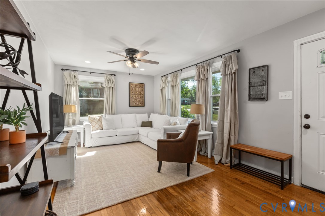 302 Hummingbird Road Richmond, VA 23227 - Photo 6 of 36