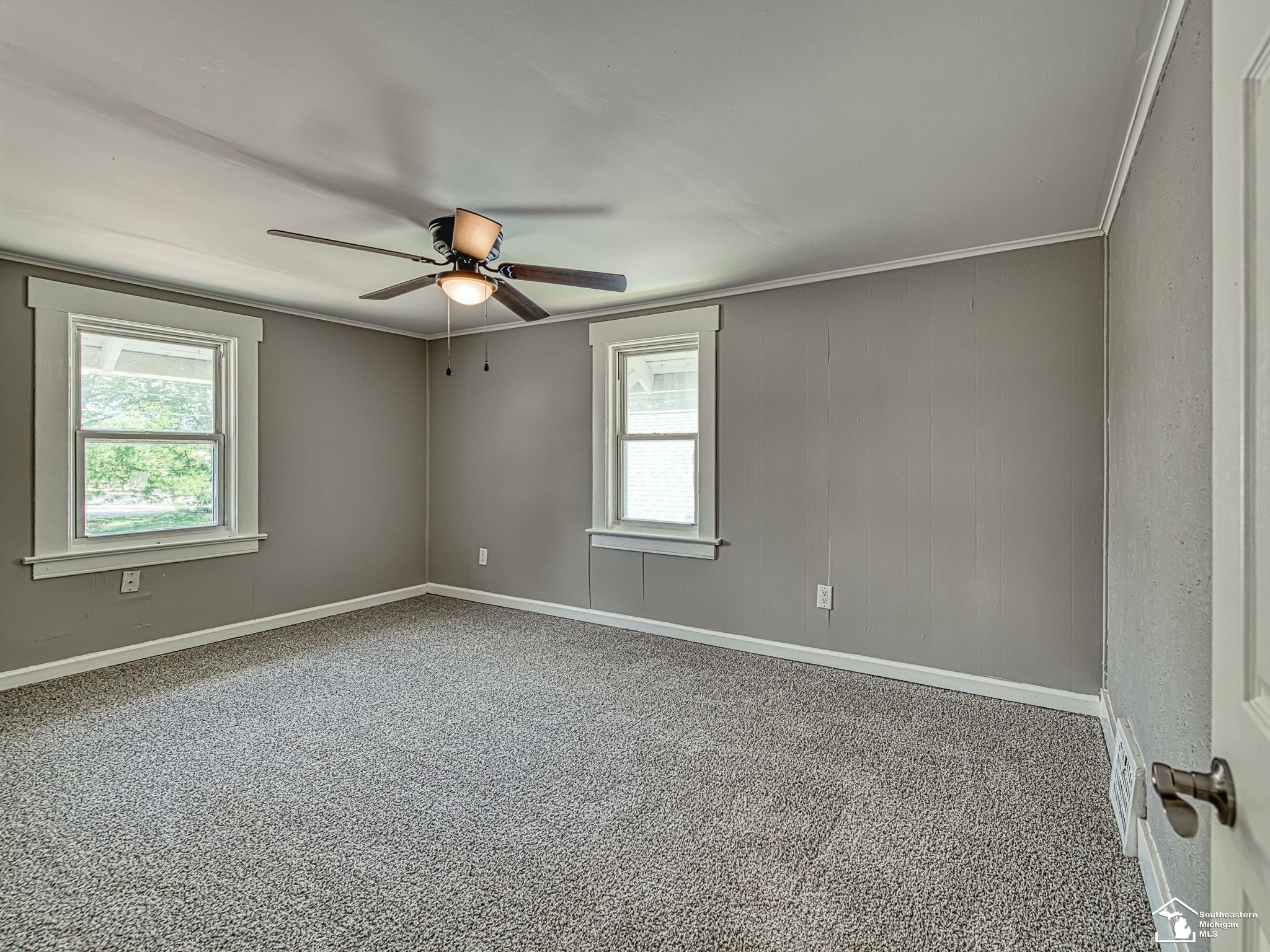 1105 Clinton Road Jackson, MI 49202 - Photo 14 of 27