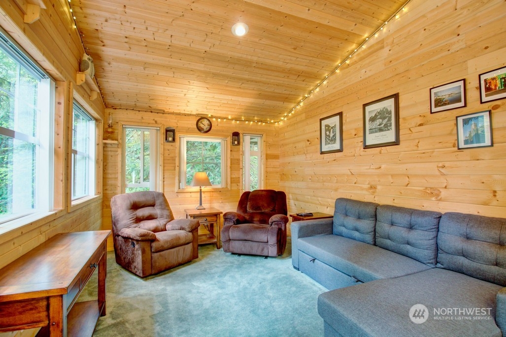 105-1 Goldrush Road Deming, WA 98244 - Photo 4 of 40 Gallery Image 4