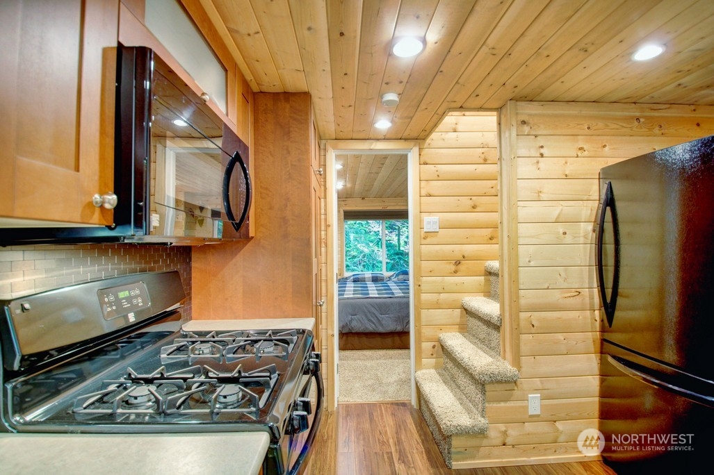 105-1 Goldrush Road Deming, WA 98244 - Photo 7 of 40 Gallery Image 7