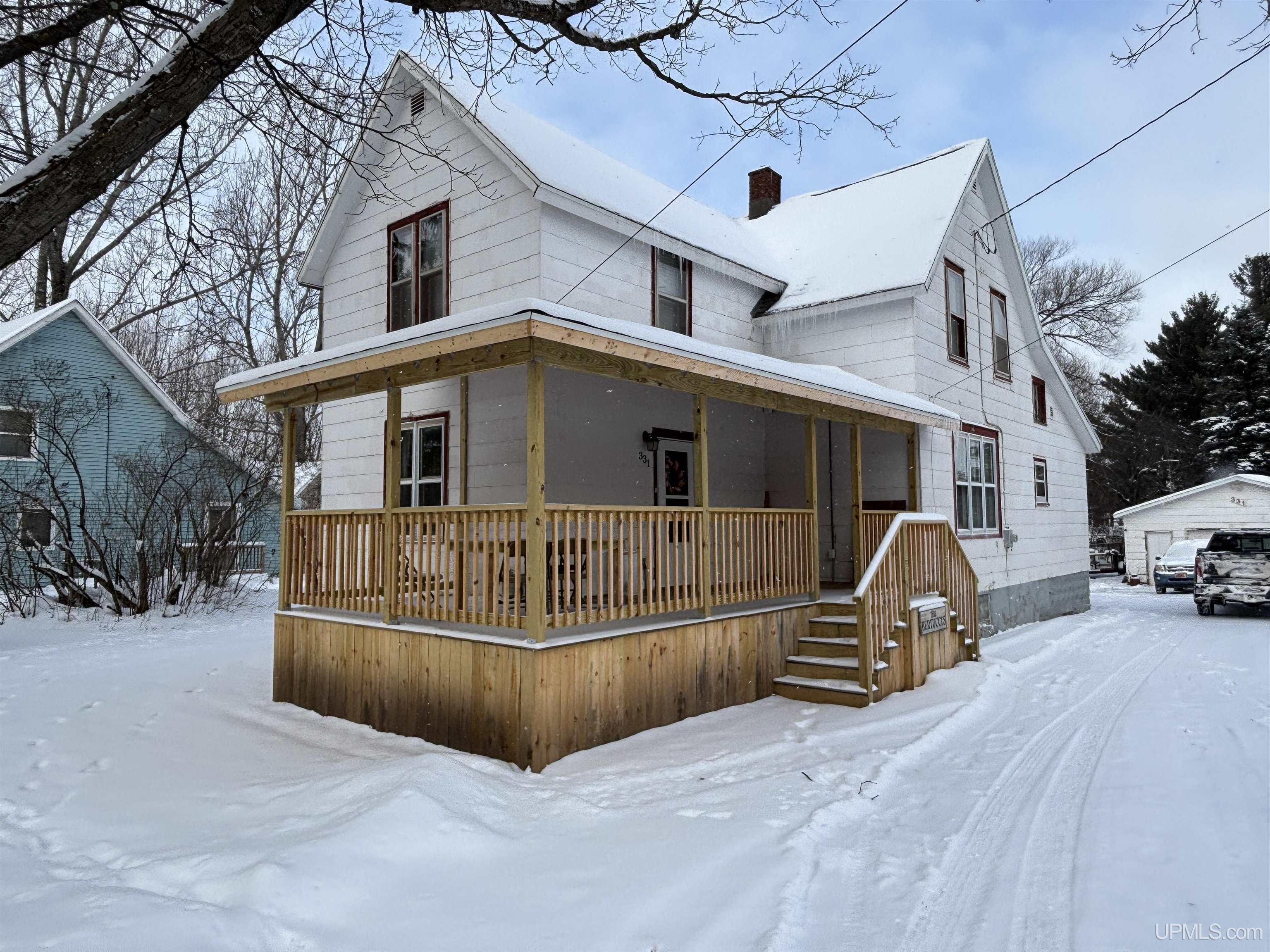 331 Carp Street Ishpeming, MI 49849 - Photo 2 of 43 Gallery Image 2