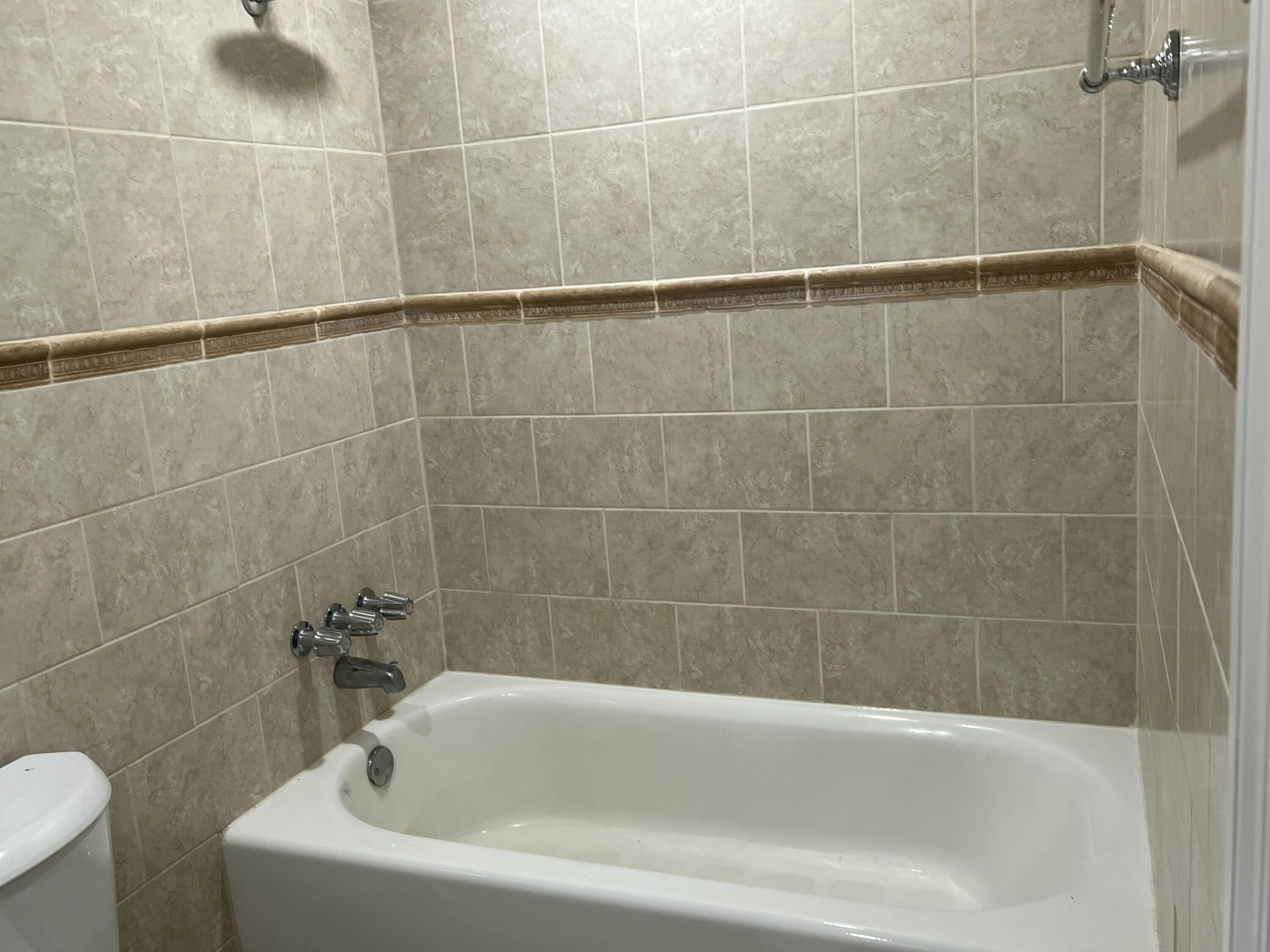 267 Flanders F Delray Beach, FL 33484 - Photo 10 of 20 IMG_2087 2