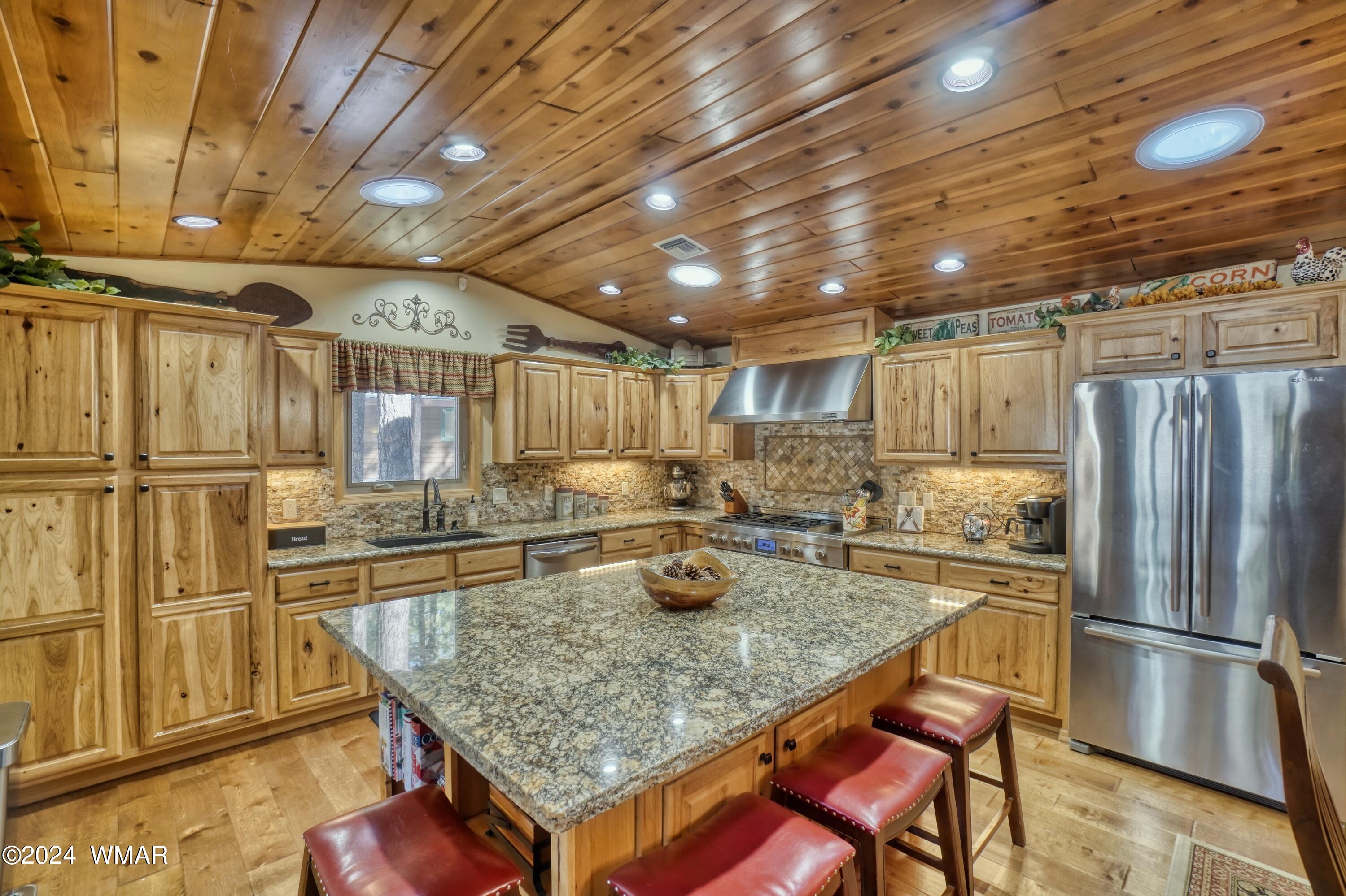 7562 Geronimo Road Pinetop, AZ 85935 - Photo 8 of 53 Gallery Image 8