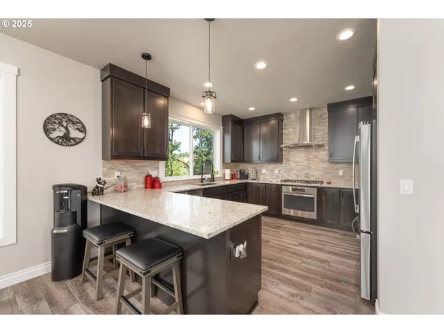 $714,900 | 1062 Southridge Way, Roseburg, OR 97470