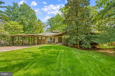 $1,445,000 | 9115 Levelle Drive, Chevy Chase, MD 20815