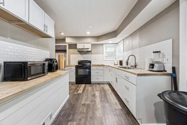 $339,900 | 1105 North 25th Avenue, Minneapolis, MN 55411