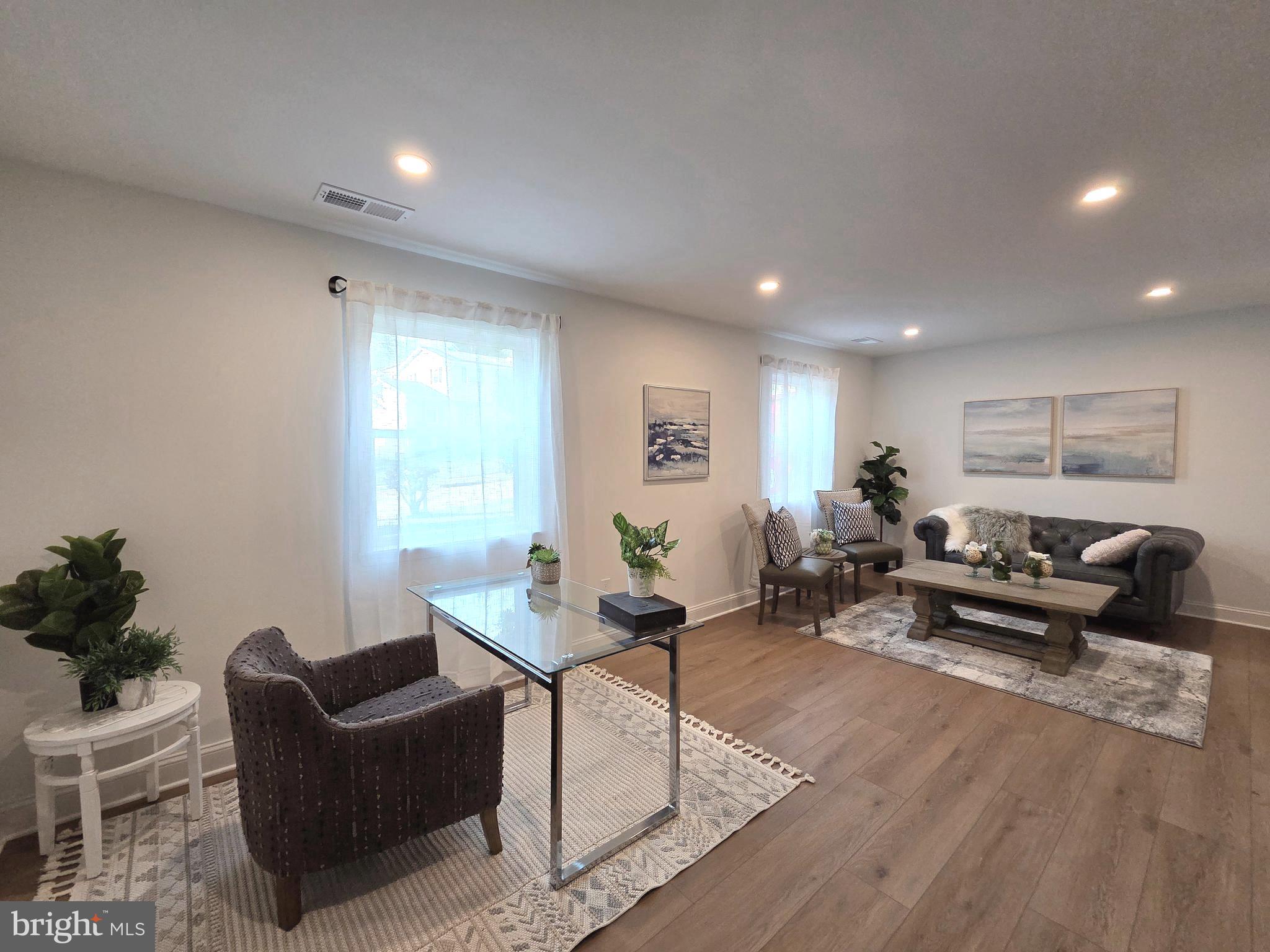 909 Farmstead Road Cockeysville, MD 21030 - Photo 5 of 28