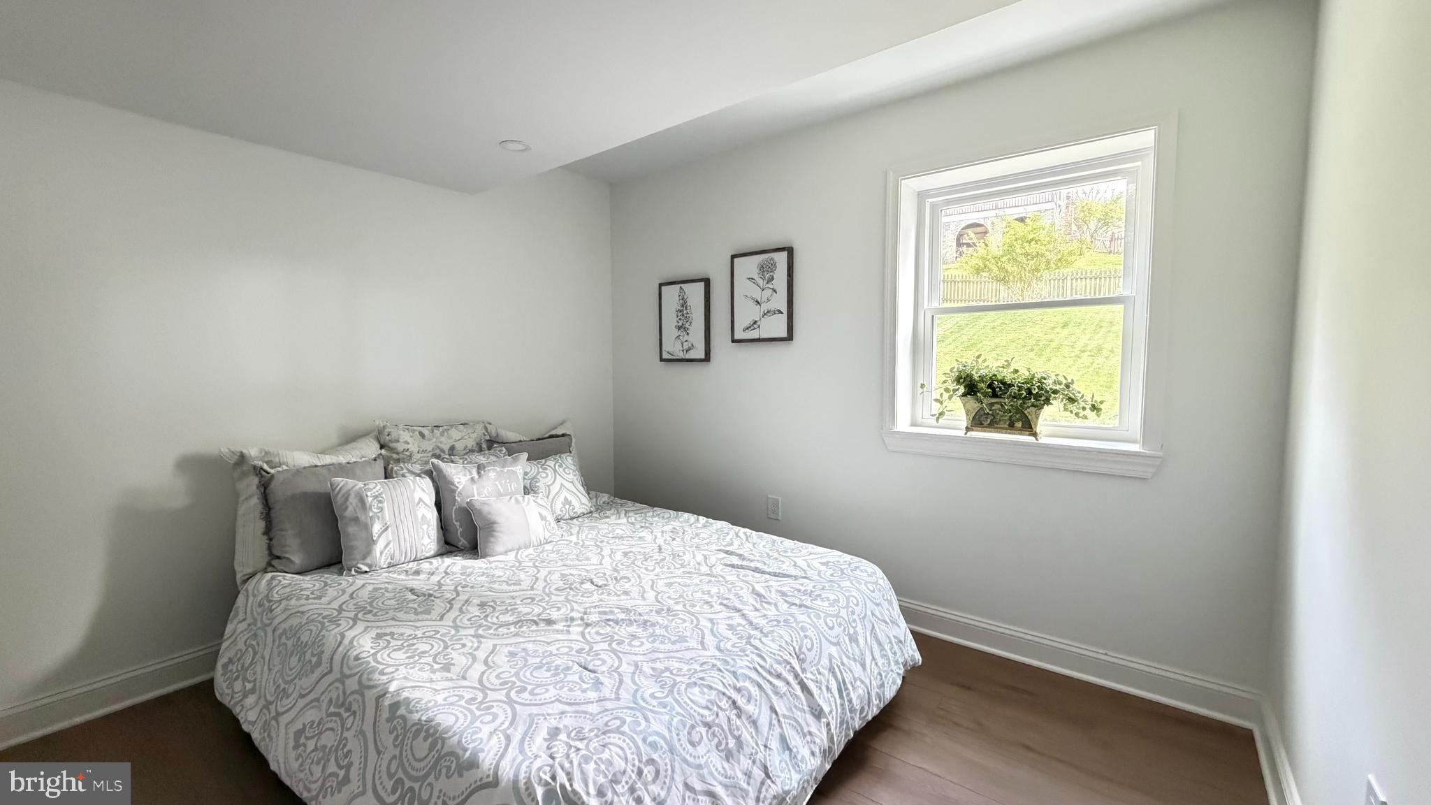 909 Farmstead Road Cockeysville, MD 21030 - Photo 8 of 28