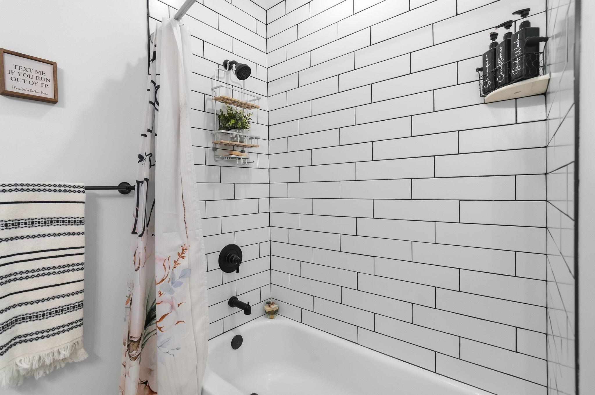 5409 West Copper Cliffs Way Hurricane, UT 84737 - Photo 22 of 50 Second Bathroom