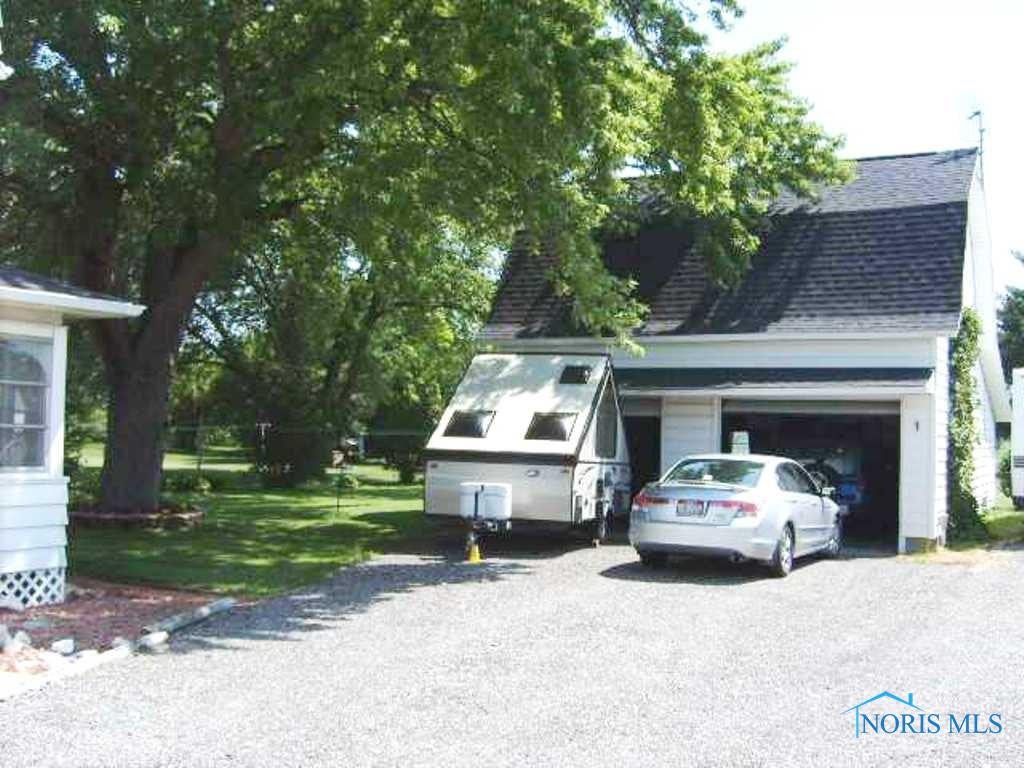 2300 North Raab Road Swanton, OH 43558 - Photo 13 of 17 Gallery Image 13