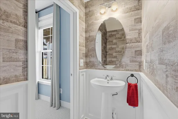 $829,990 | 25429 Hartland Orchard Terrace, Chantilly, VA 20152