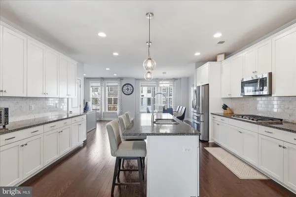 $829,990 | 25429 Hartland Orchard Terrace, Chantilly, VA 20152