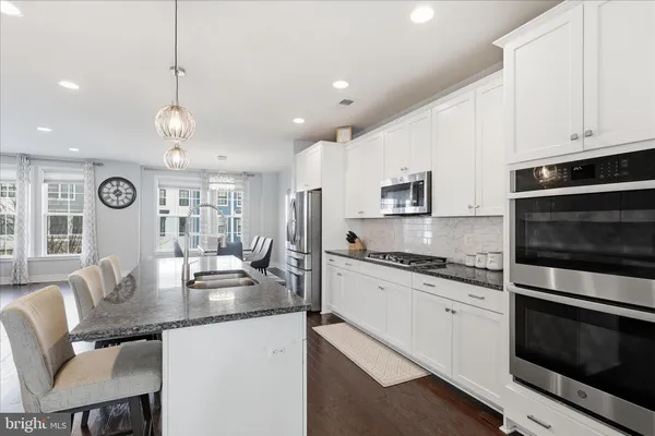 $829,990 | 25429 Hartland Orchard Terrace, Chantilly, VA 20152