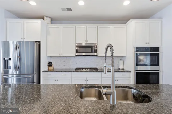 $829,990 | 25429 Hartland Orchard Terrace, Chantilly, VA 20152