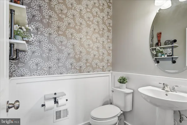 $829,990 | 25429 Hartland Orchard Terrace, Chantilly, VA 20152