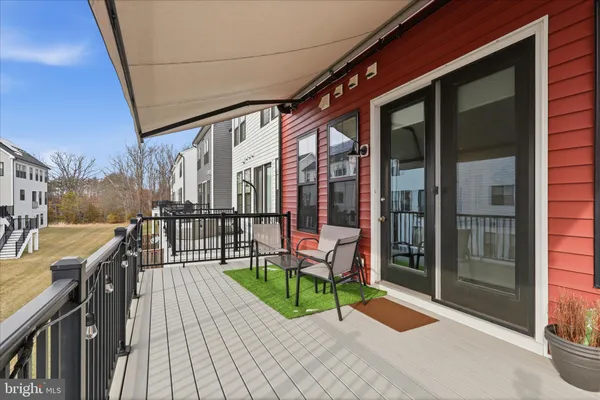 $829,990 | 25429 Hartland Orchard Terrace, Chantilly, VA 20152