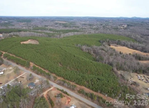 an aerial view of a yard