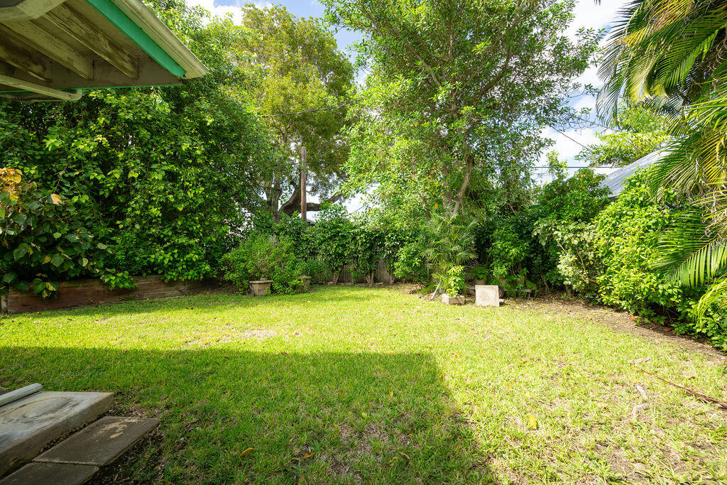 719 Washington Street Key West, FL 33040 - Photo 3 of 28 a view of an outdoor space and a yard