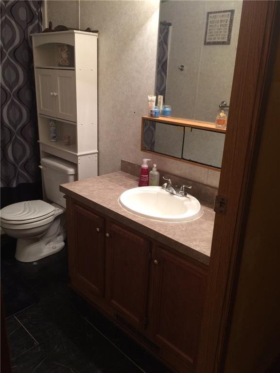 282 Hosack Road Jackson Center, PA 16133 - Photo 6 of 14 Second bath