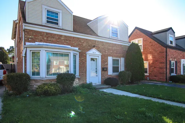 $3,000 | 5815 North Canfield Avenue, Chicago, IL 60631