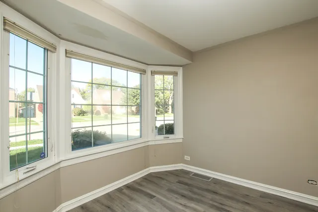 $3,000 | 5815 North Canfield Avenue, Chicago, IL 60631