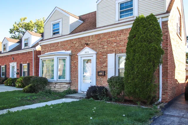 $3,000 | 5815 North Canfield Avenue, Chicago, IL 60631