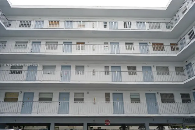 a large building with a lot of windows