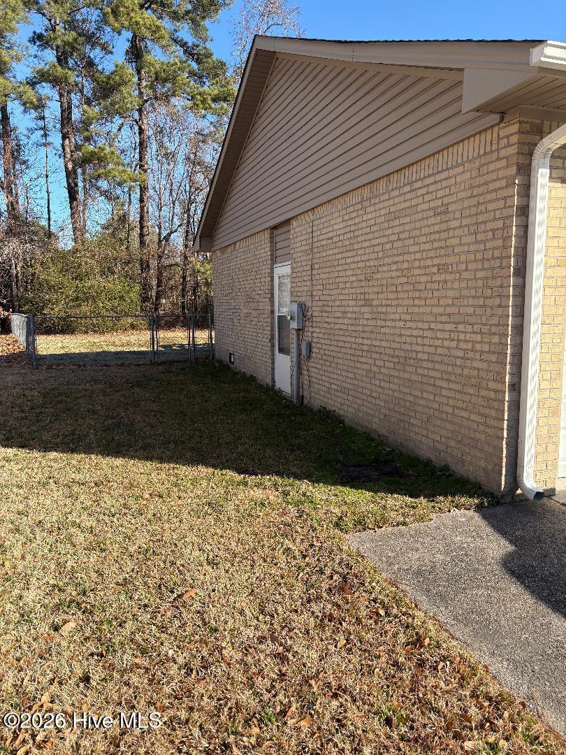 2004 Cedar Point Circle Elizabeth City, NC 27909 - Photo 4 of 19 Door is to the garage.