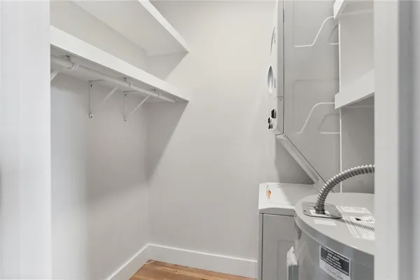 $1,250 | 4421 Burgundy Street, Unit 202, New Orleans, LA 70117