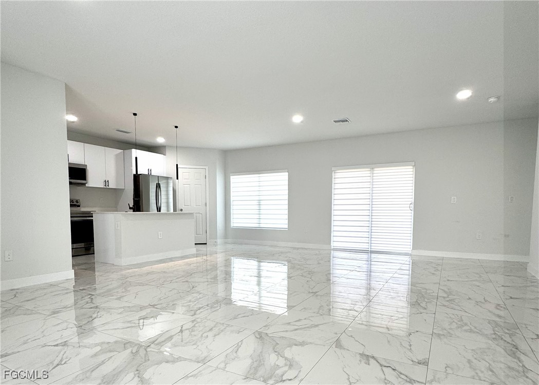 825 Porter Street East Lehigh Acres, FL 33936 - Photo 15 of 40