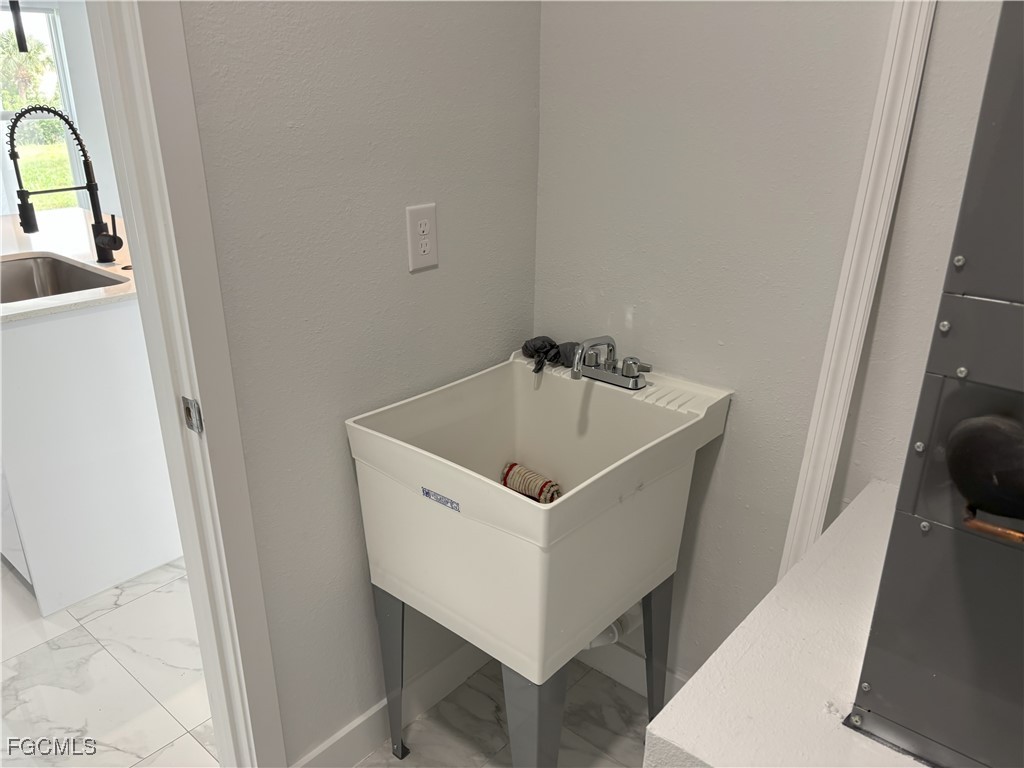 825 Porter Street East Lehigh Acres, FL 33936 - Photo 29 of 40