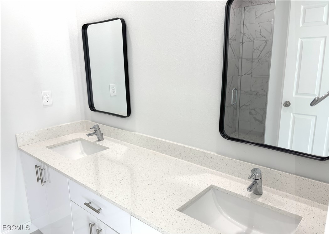 825 Porter Street East Lehigh Acres, FL 33936 - Photo 33 of 40