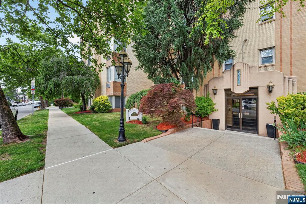 19 Lyons, Unit 204 Newark, NJ 07112 - Photo 19 of 21
