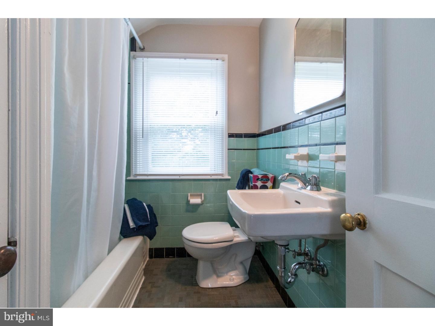 2032 Jenkintown Road Glenside, PA 19038 - Photo 18 of 25 Gallery Image 18