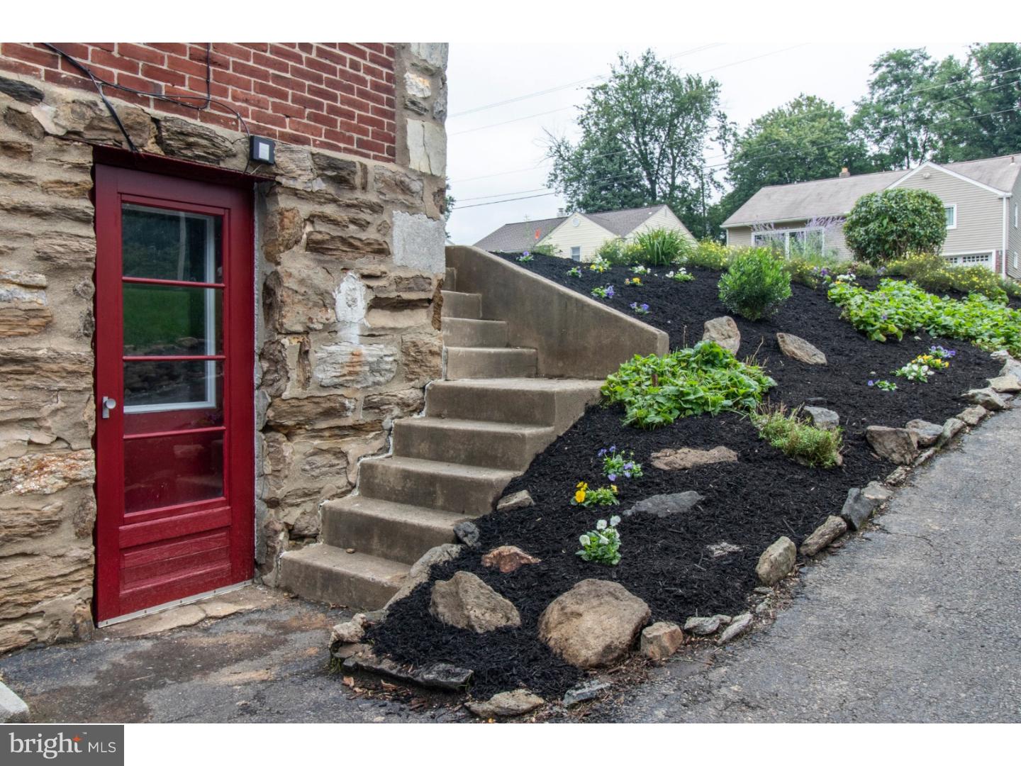 2032 Jenkintown Road Glenside, PA 19038 - Photo 19 of 25 Gallery Image 19