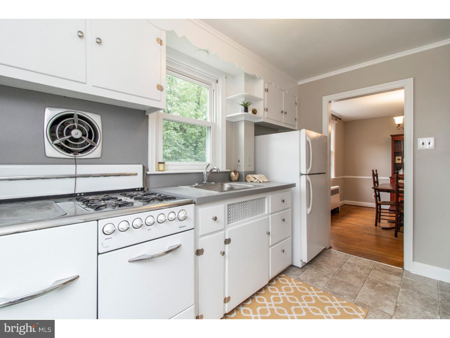 2032 Jenkintown Road Glenside, PA 19038 - Photo 7 of 25 Gallery Image 7