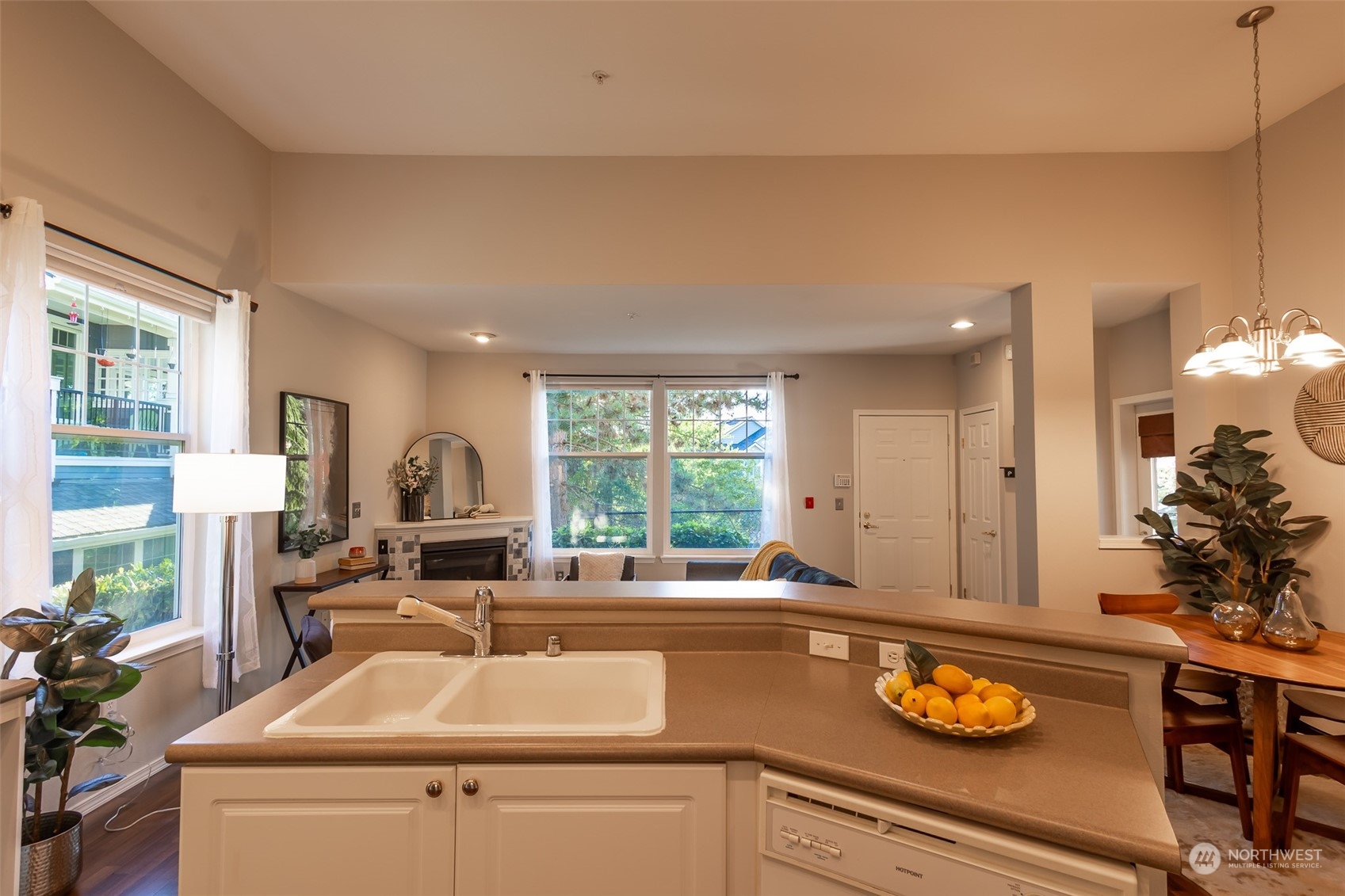 16125 Juanita Woodinville Way Northeast, Unit 2201 Bothell, WA 98011 - Photo 15 of 35