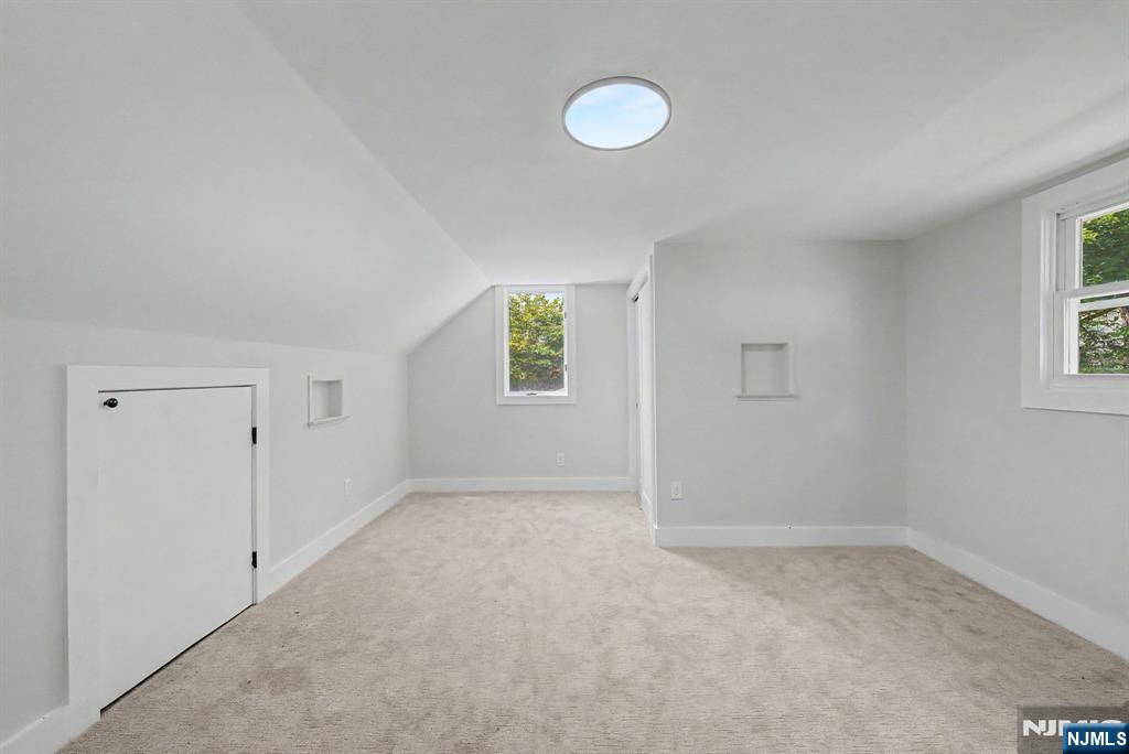 19 Ferndale Road Wayne, NJ 07470 - Photo 18 of 26 Gallery Image 18
