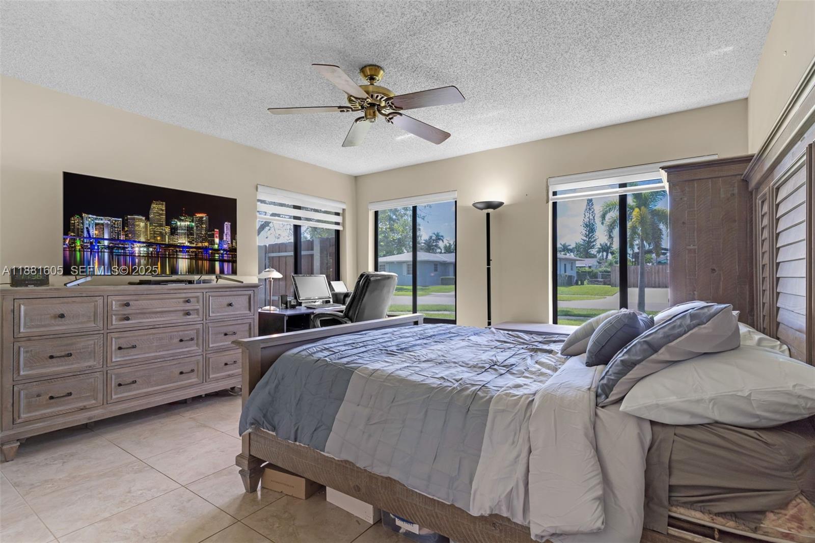 407 Northwest 18th Street Homestead, FL 33030 - Photo 24 of 44