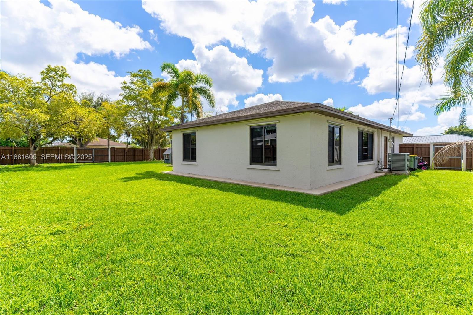 407 Northwest 18th Street Homestead, FL 33030 - Photo 41 of 44