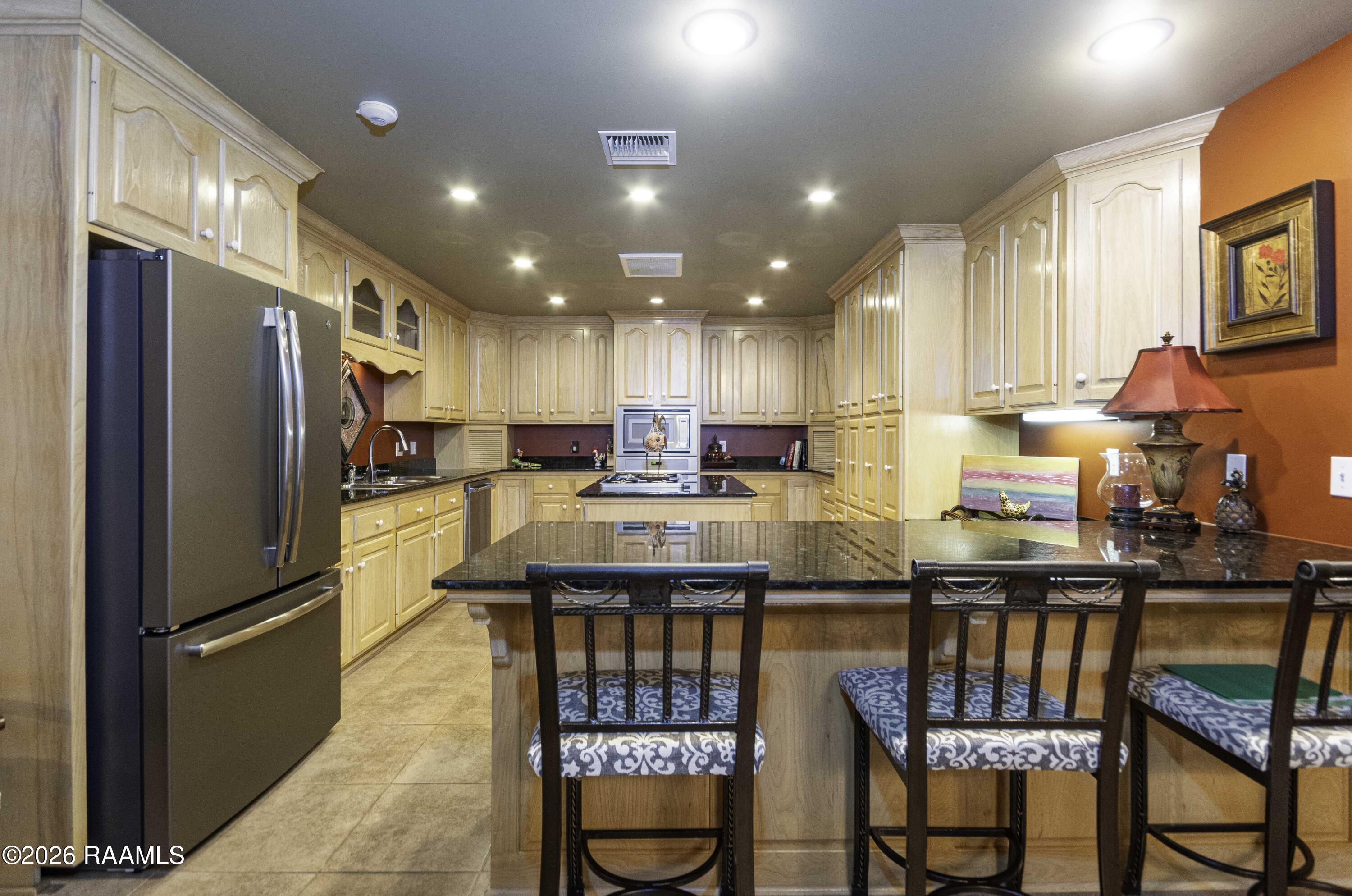 2014 Old Jeanerette Road New Iberia, LA 70563 - Photo 13 of 35 Kitchen 4