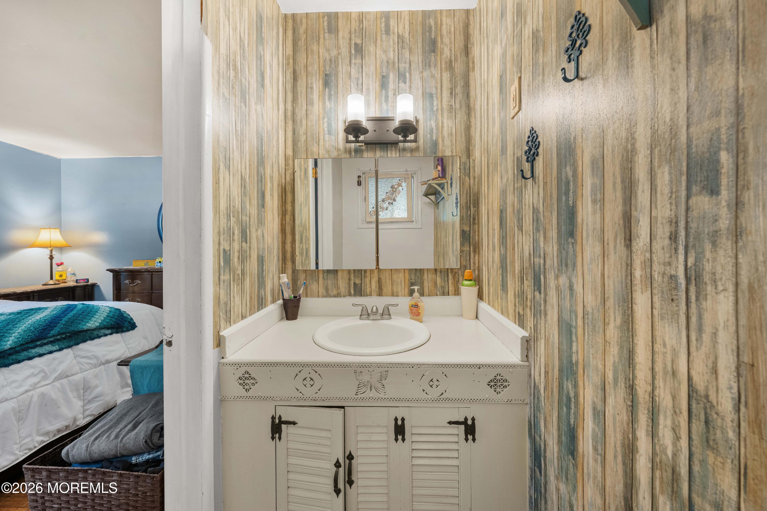 23 Villanova Road Parlin, NJ 08859 - Photo 38 of 52 23 Villanova Rd Parlin_Interiors-17