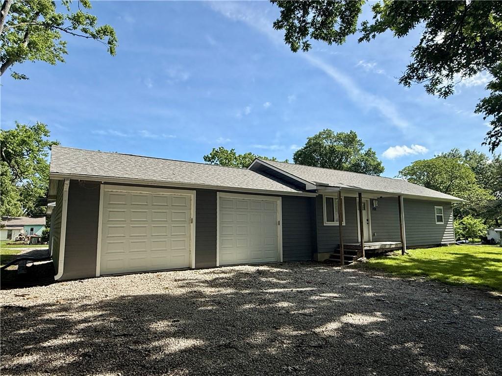 702 Kansas Street Burlington, KS 66839 - Photo 1 of 11