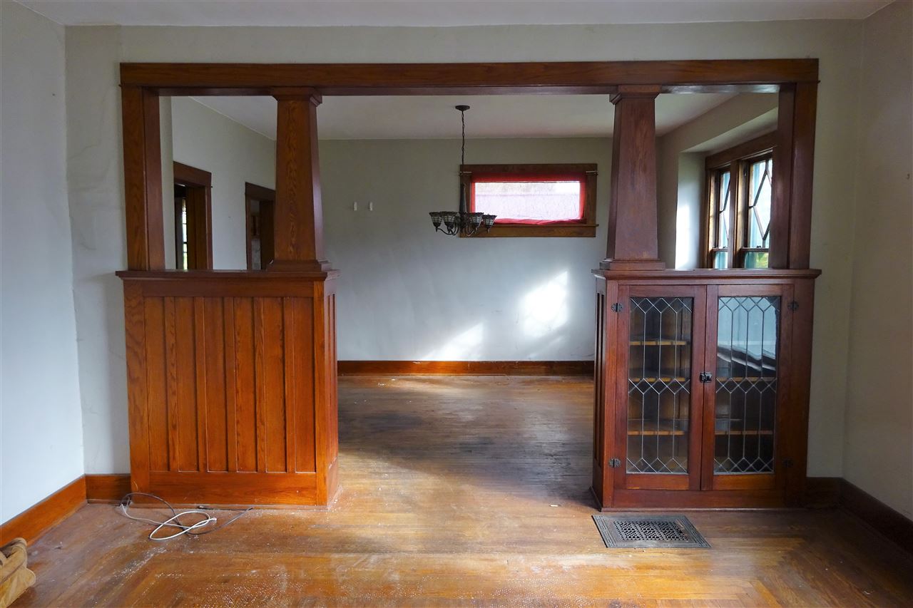 118 West 10th Street Rochester, IN 46975 - Photo 3 of 30