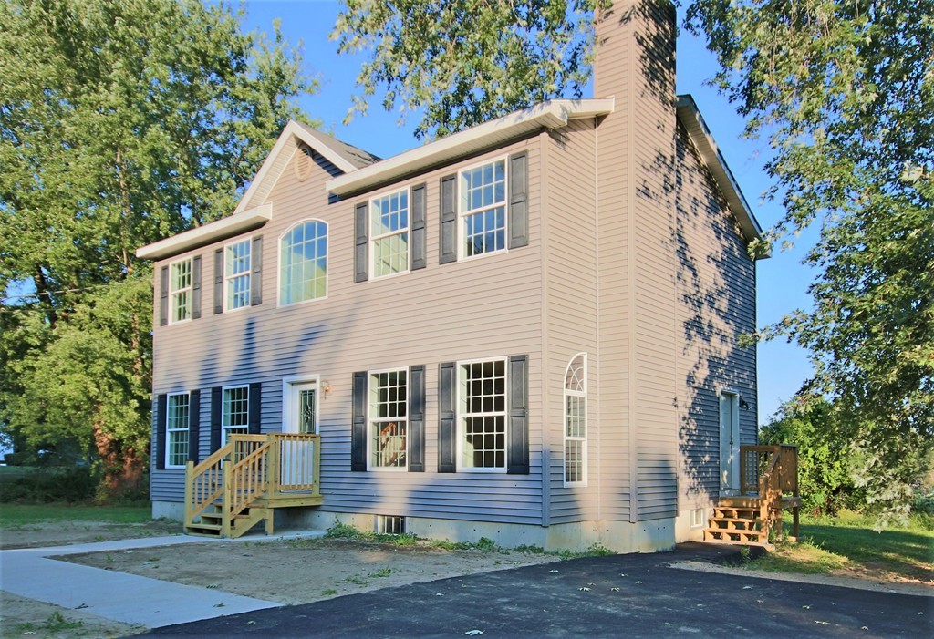19 Mudnock Road Salisbury, MA 01952 - Photo 2 of 30