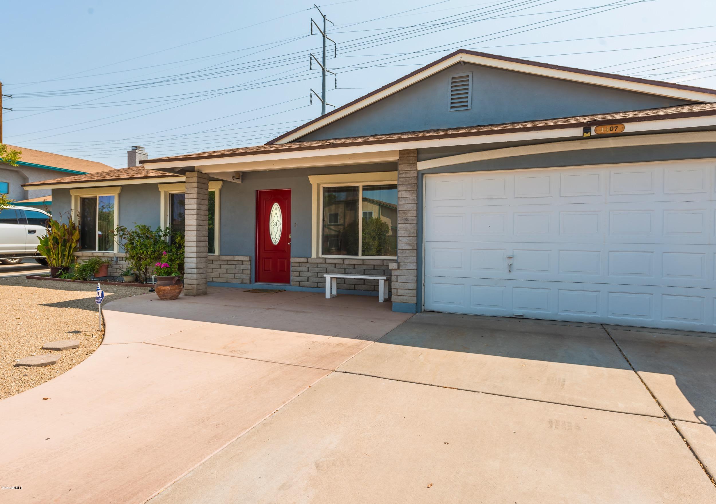 1407 East Fremont Road Phoenix, AZ 85042 - Photo 1 of 27 1407 E Fremont
