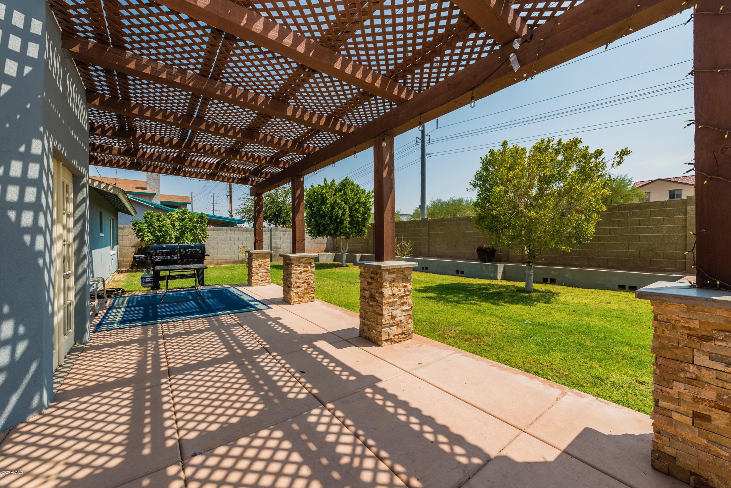 1407 East Fremont Road Phoenix, AZ 85042 - Photo 15 of 27 Shade Backyard