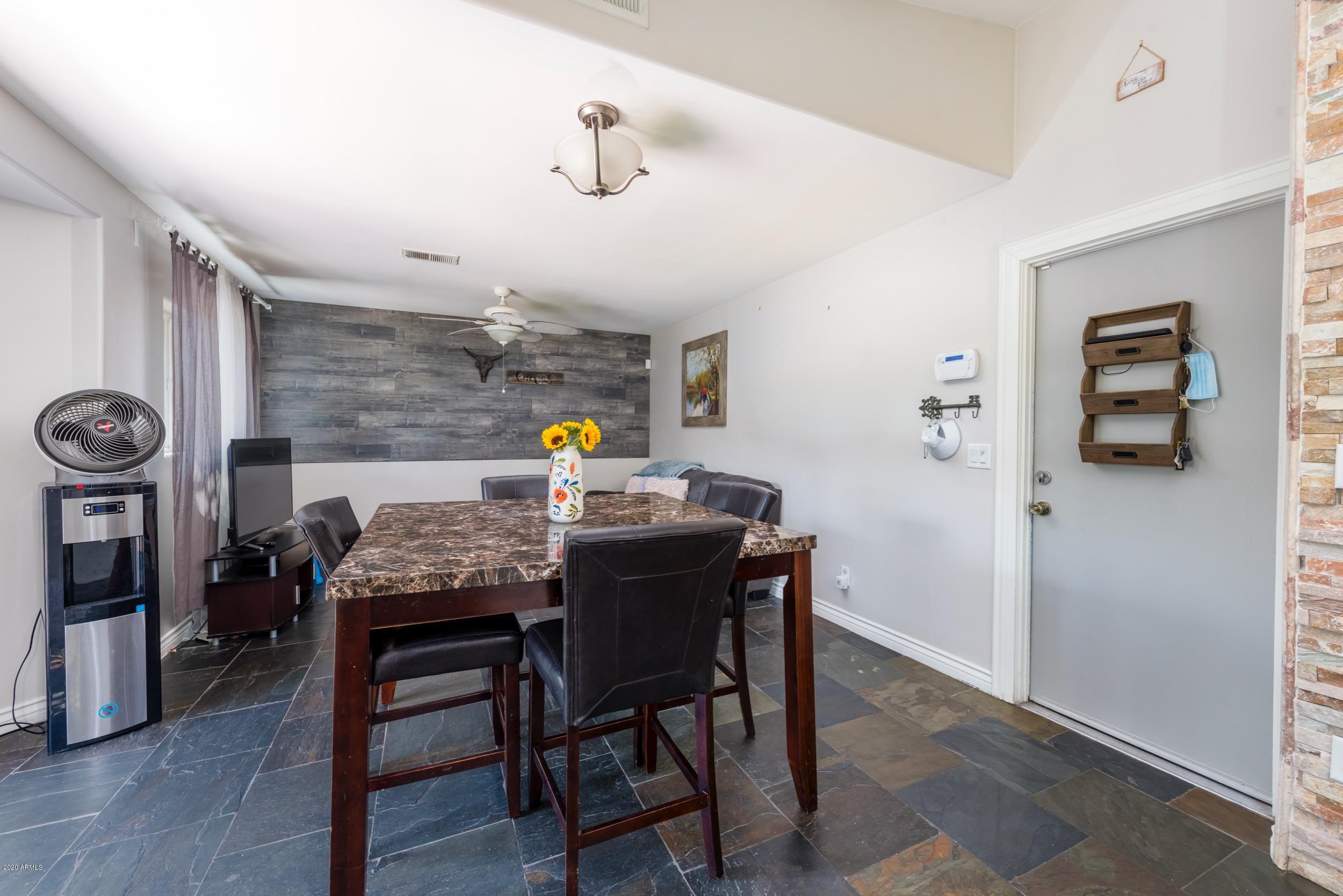 1407 East Fremont Road Phoenix, AZ 85042 - Photo 23 of 27 Eating Area and FR