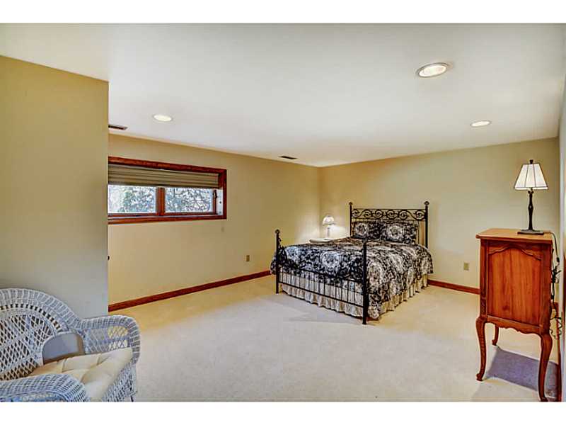 6 Chin Hill Road Westerly, RI 02891 - Photo 22 of 25 Bedroom.