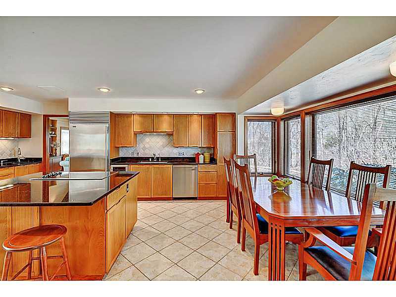 6 Chin Hill Road Westerly, RI 02891 - Photo 8 of 25 Kitchen.